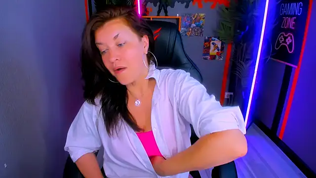 AnaMills live XXX chat