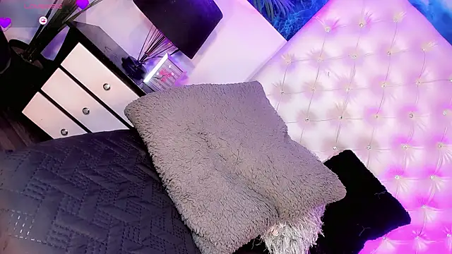 Chatroom XXX en direct de Keira_Fox31
