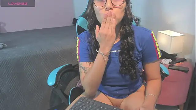 _maria_foxx_'s Live XXX Chat