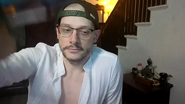 Chat XXX ao vivo de MasterDaddyCool