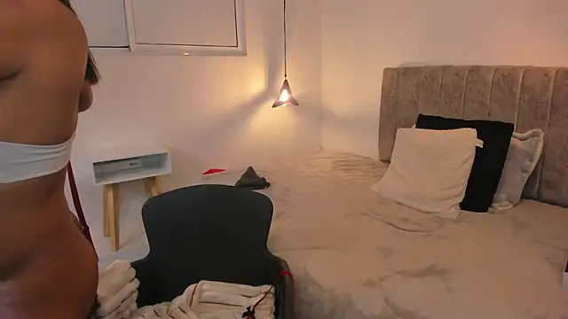 Živý XXX chat Camila__Reyes_
