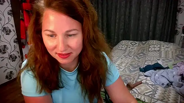 MirandaSummer2's Live XXX Chat