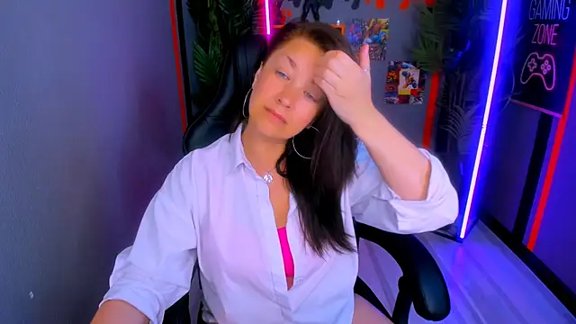 AnaMills' Live XXX Chat