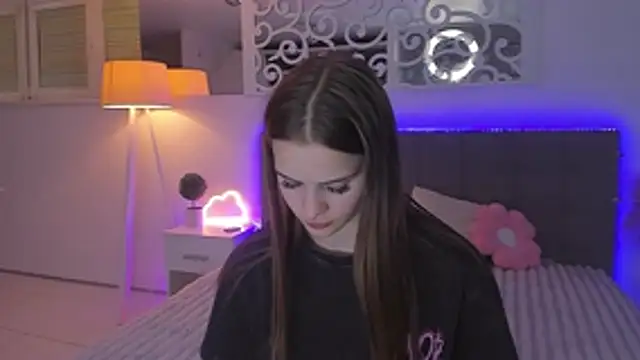 LuisaClover Obrolan Langsung XXX