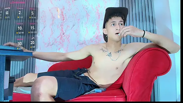 Axel_Romanov élő XXX-chatje