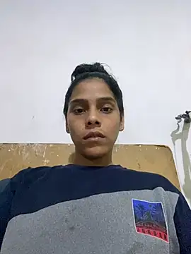 Chatroom XXX en direct de Saray_queen1