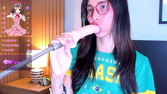Živý XXX chat doll_bella_