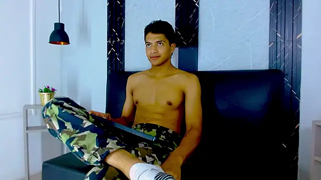 MaxWyatt_'s Live XXX Chat