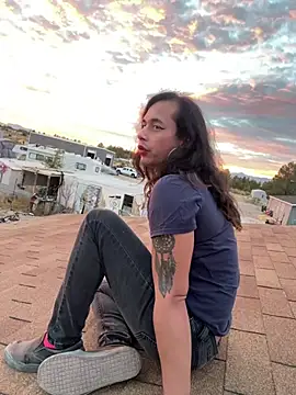 XXX chat uživo modela TranSexualJade95