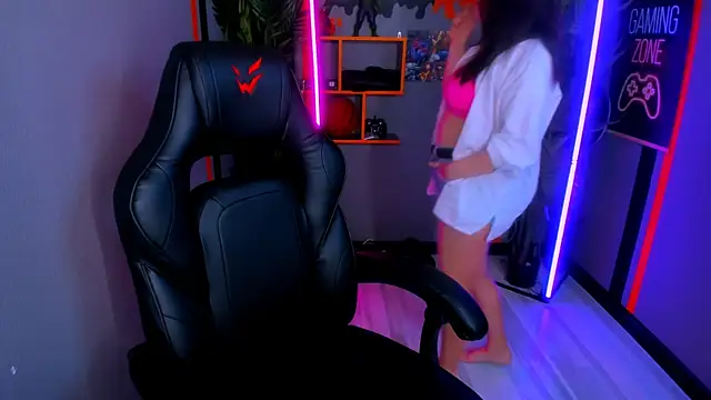 Chat +18 de AnaMills ao vivo