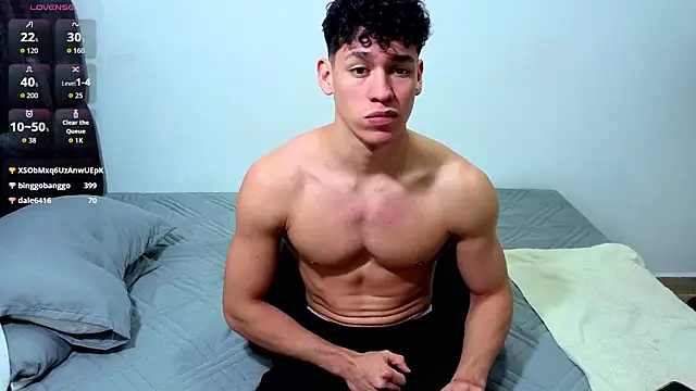 Онлайн чат XXX Luke_Muscle