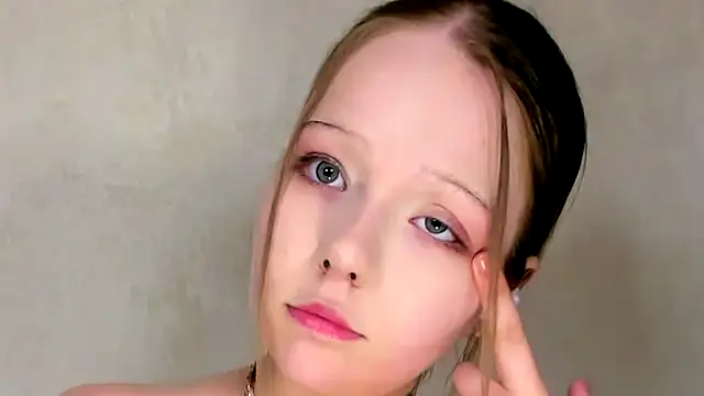 Chatroom XXX en direct de MelMooon
