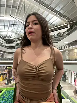 Little__Danni1: απευθείας συνομιλία ΧΧΧ
