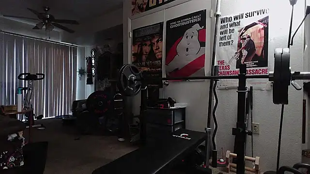biggerisbetter12's Live XXX Chat