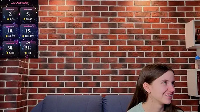 MyrtaMcclaney's Live XXX Chat