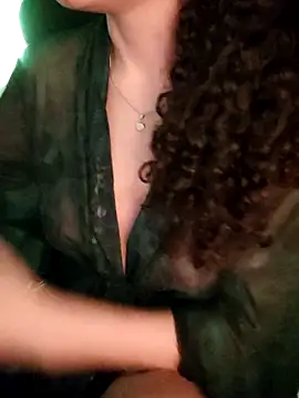 צ'אט XXX בשידור חי של DearArtemis