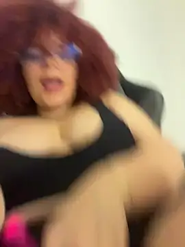 Leyah__ Adlı Modelin Canlı XXX Sohbeti