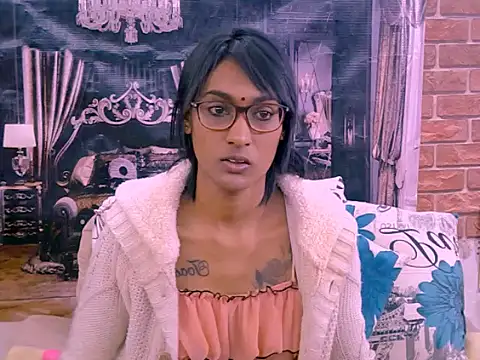 IndianRebel4u2Luv – Naživo XXX chat