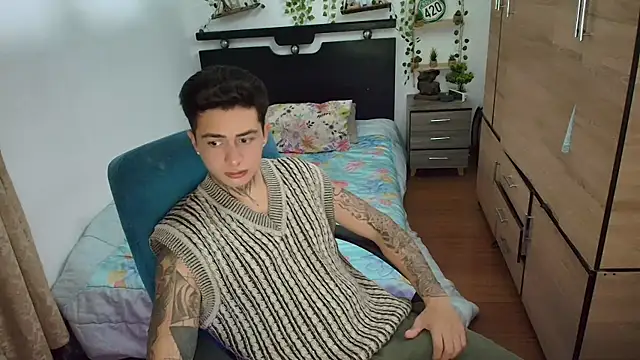 Chat +18 de santii_ss ao vivo