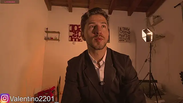 Valentino_Xander's Webcam Show