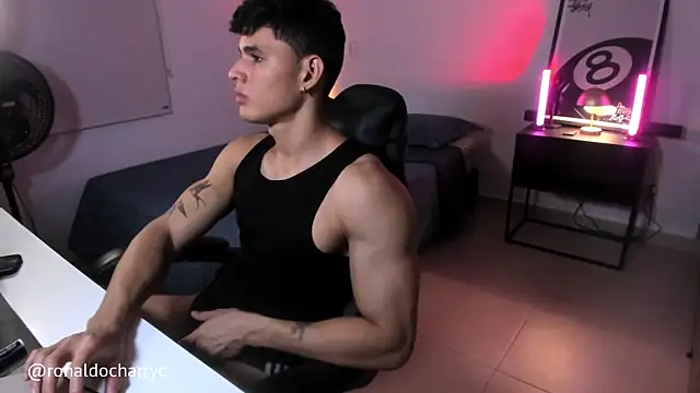 Massimo_Rinaldin Live XXX chat
