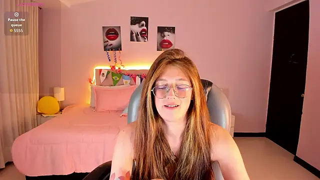 Emily_Warren_ Obrolan Langsung XXX
