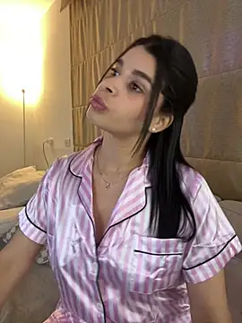 Dary_19 live XXX chat