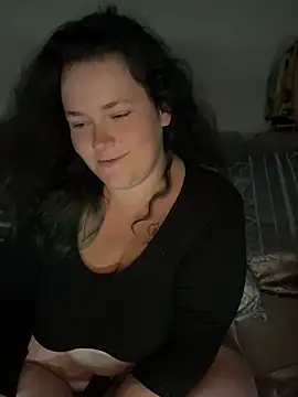 CurvyScarlett69's Live XXX Chat