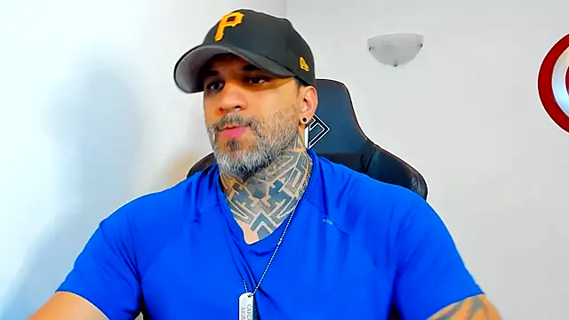 Chat XXX en directo de JoshRigby