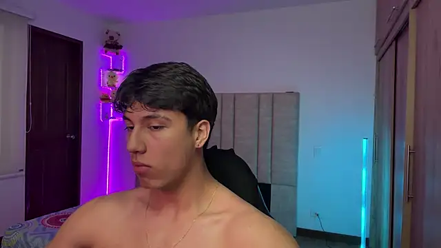 Czat XXX na żywo – CHRIS_MORGAN1