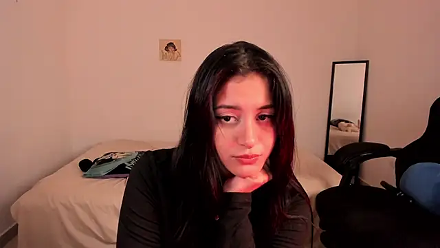 lizzy-c-e-e Adlı Modelin Canlı XXX Sohbeti