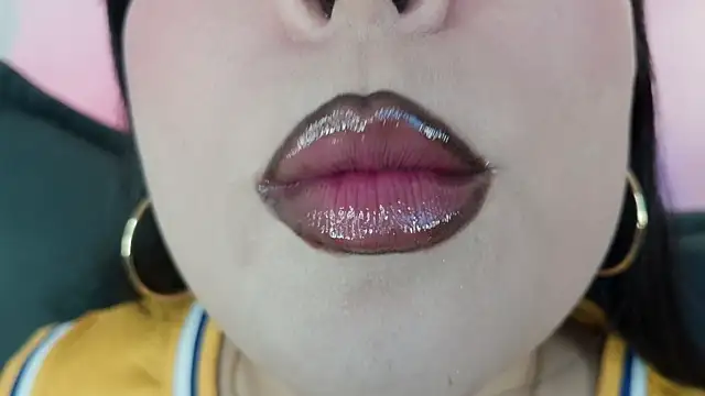 mia_roux1 现场XXX聊天