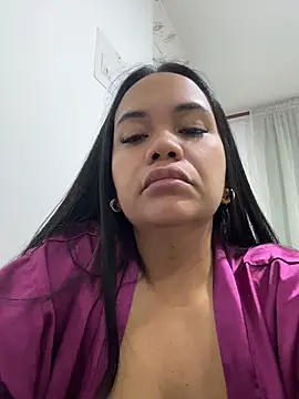XXX chat uživo modela NoahJade