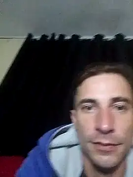 Онлайн чат XXX roludoogato
