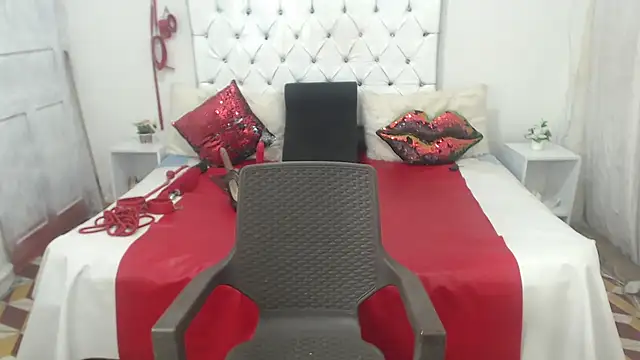 Chat XXX en directo de Sweetbigcatt