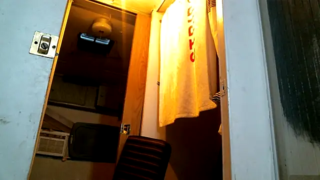 Chat +18 de SexyB214 ao vivo