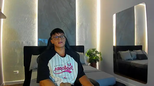 Jake_Lauren Chat XXX in diretta