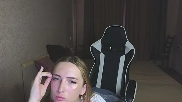 Vi_Luxy's Webcam Show