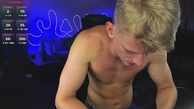 Онлайн чат XXX Brad_Maloney