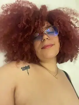 Leyah__ Adlı Modelin Canlı XXX Sohbeti
