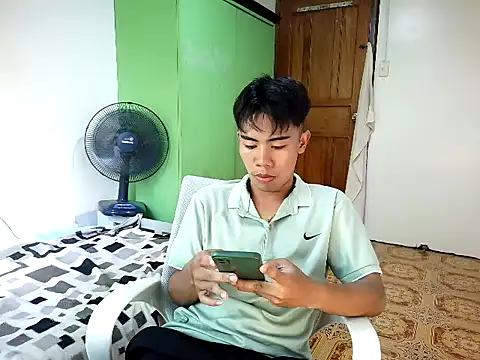 valerio_fernan Adlı Modelin Canlı XXX Sohbeti