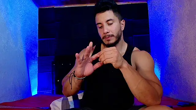 XXX chat uživo modela ZaneMaveric