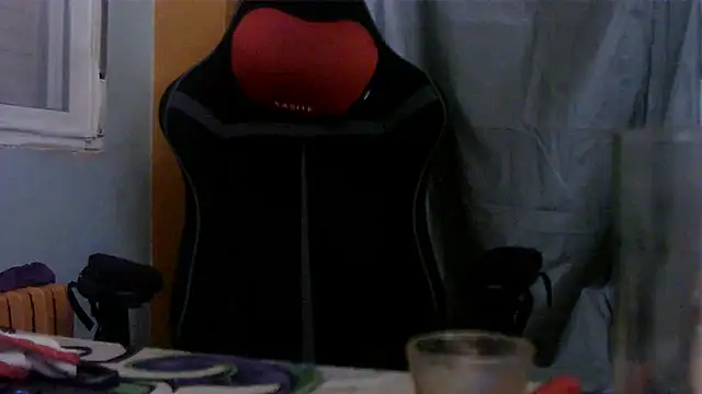 porkorossy's Live XXX Chat