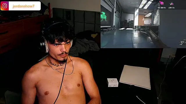 Chatroom XXX en direct de JordanShow