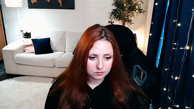 แชท XXX สดของ XGingerDollX