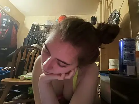 Snowbunnycake_131 Chat XXX live