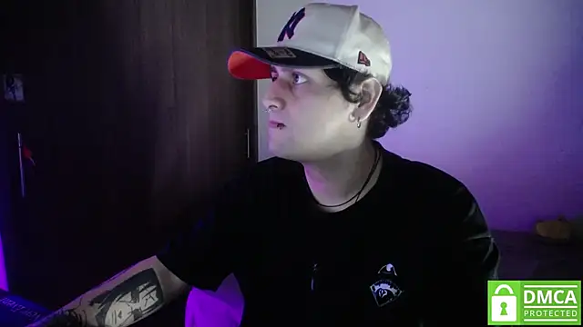 Greg_leach – Naživo XXX chat