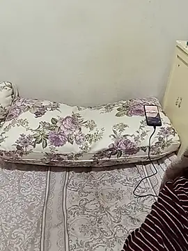 Alevsiz Adlı Modelin Canlı XXX Sohbeti