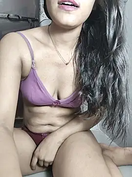 XXX chat uživo modela Shalini_gi
