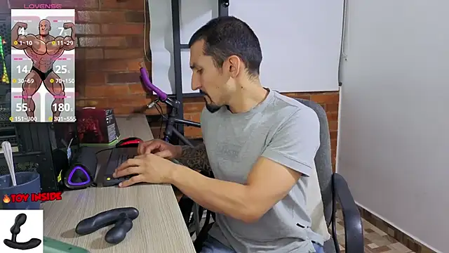 Czat XXX na żywo – Marck_Muscle